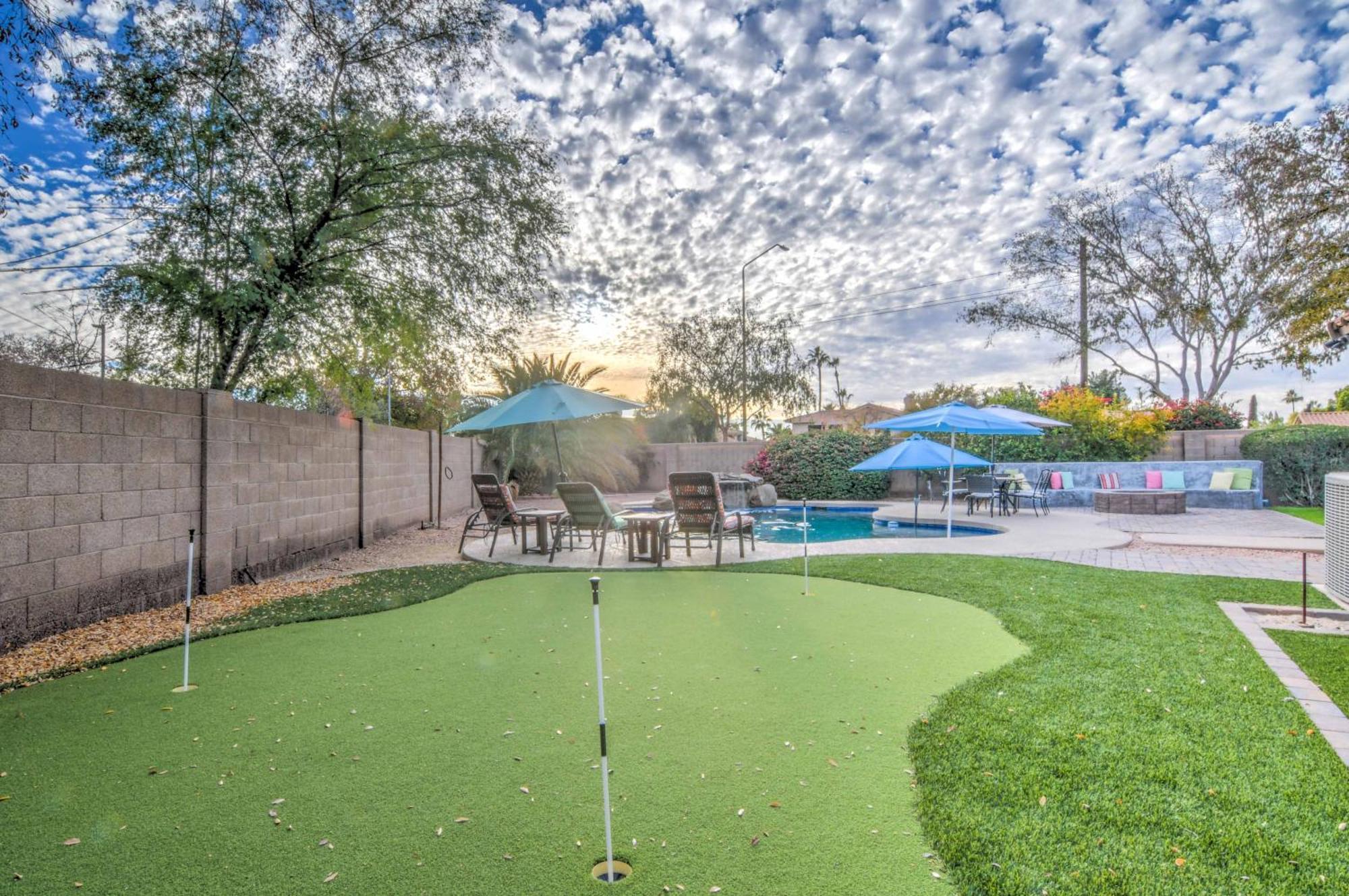 Route 66 Oasis In Downtown Gilbert With Heated Pool & Mini Golf Villa Exterior photo